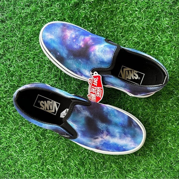 💫Vans Classic Slip On Galaxy SEND OFFERS - Picture 7 of 8